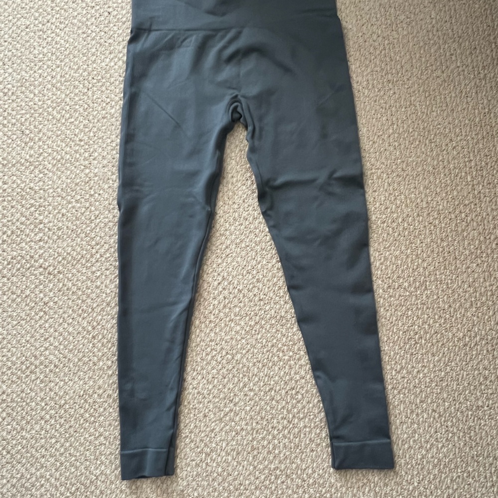 Set Active Set - Picture 2 of 3